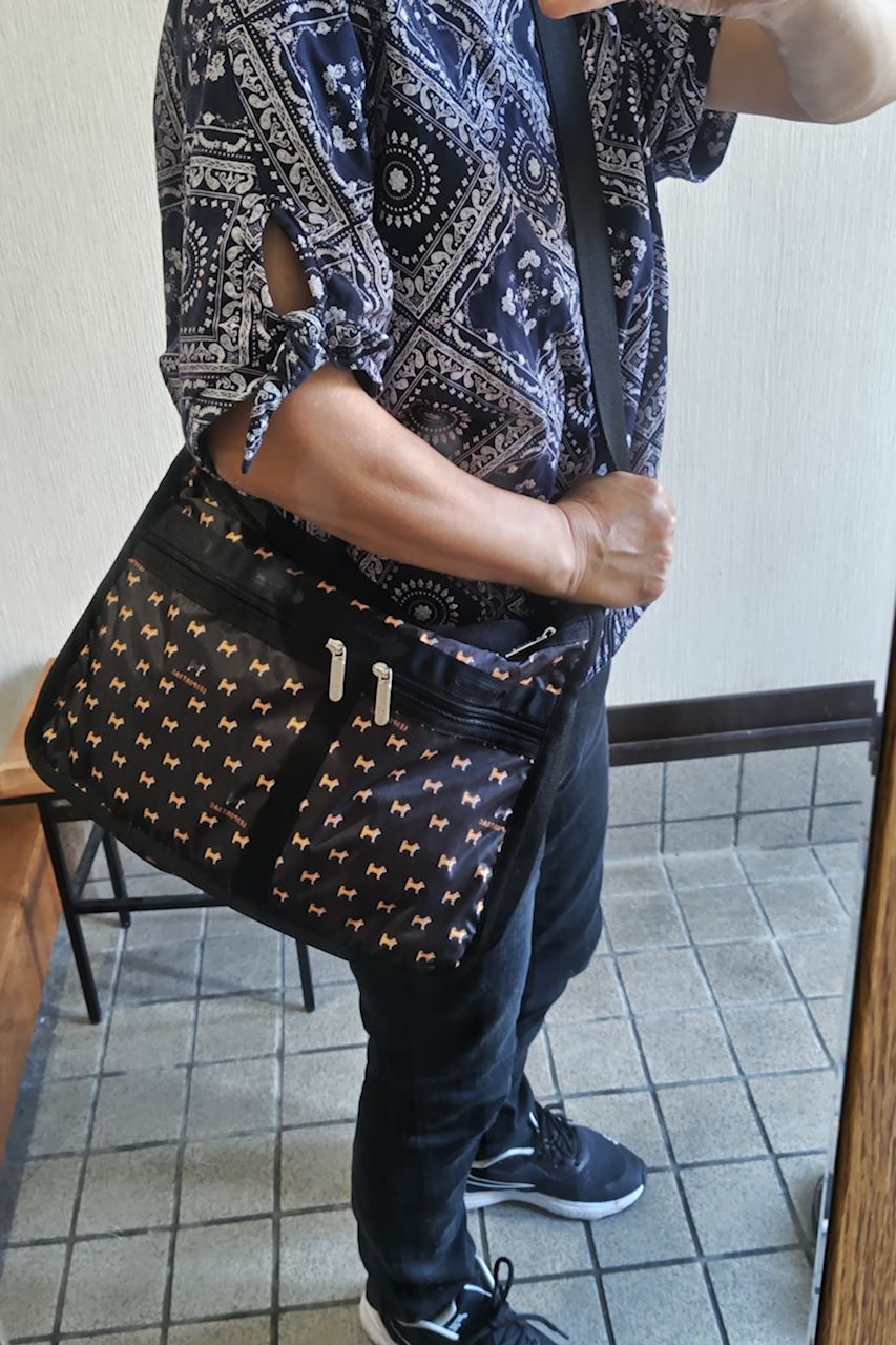 柴犬飼い主の心をくすぐるレスポートサック シバピクセル | あずきと