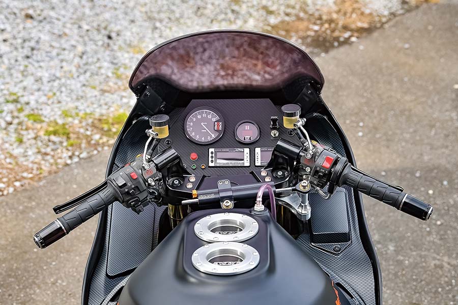 歴代カワサキ“最速”に名を連ねるZX-10にこだわるオーナーとK-2