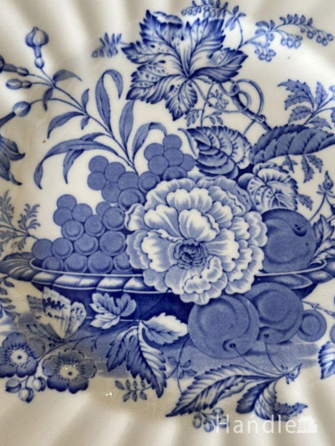 イギリスのアンティークブルー＆ホワイトプレート、ロイヤルドルトンの