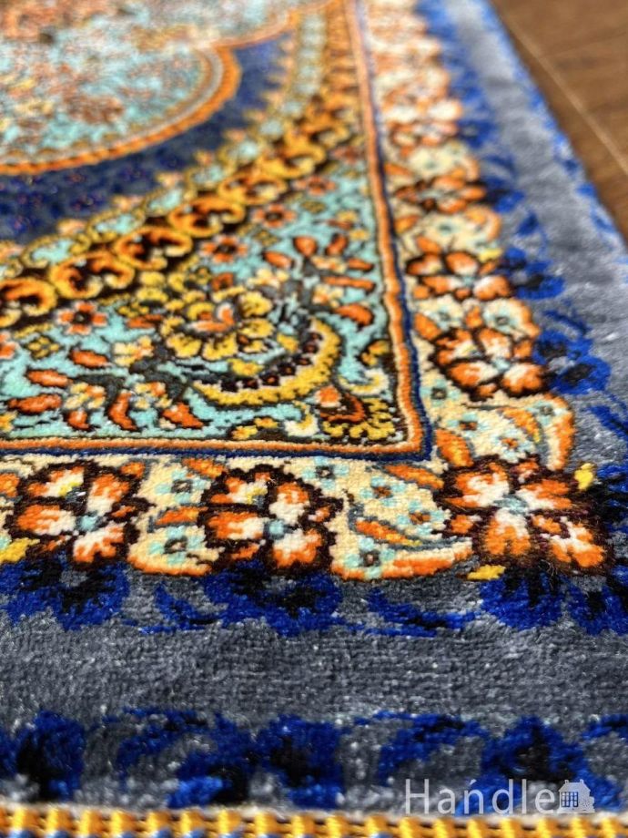 クムシルクのおしゃれなペルシャ絨毯、高級感漂う美しいシルクの絨毯(m