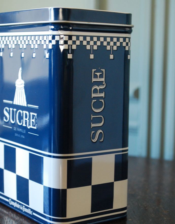 フランスから届いたおしゃれなティン缶、コントワール・ド・ファミーユ