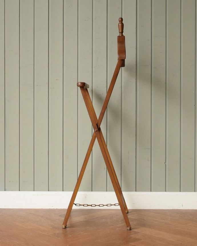 フランスから届いたコントワール・ド・ファミーユのウッドクロスラック