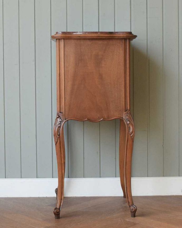 フランスのアンティーク家具、大理石天板のナイトテーブル