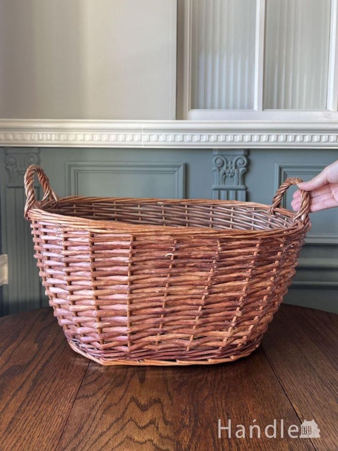 フランスから届いたおしゃれなパニエ、両手で持てる大きなサイズの