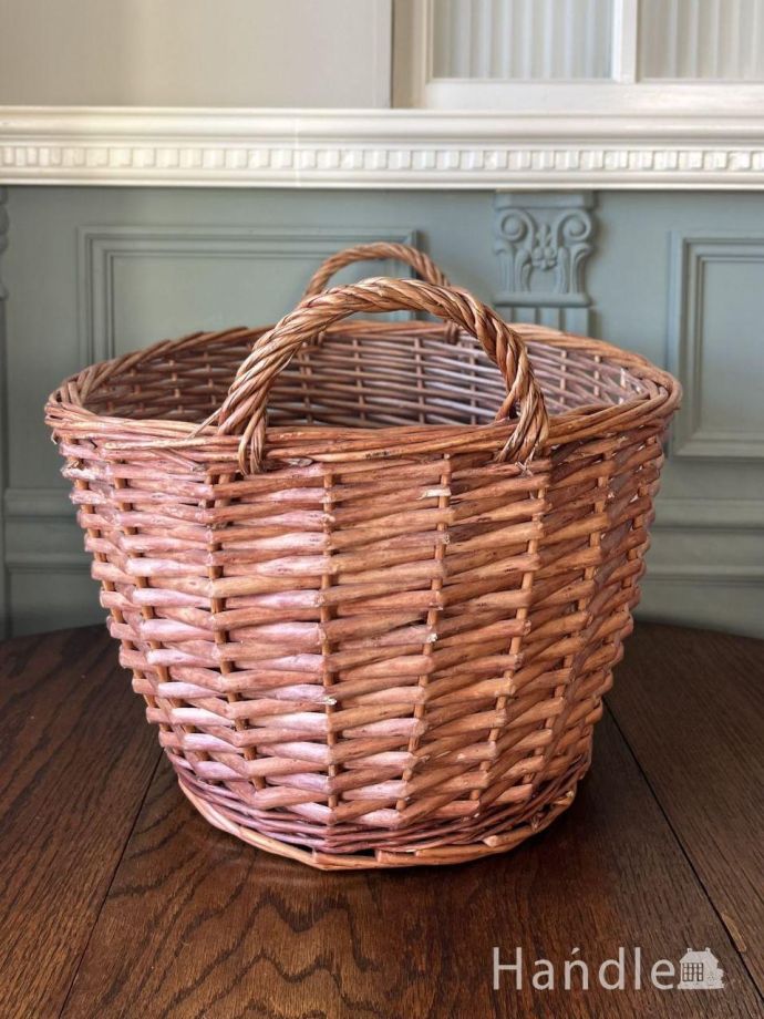 フランスから届いたおしゃれなパニエ、両手で持てる大きなサイズの