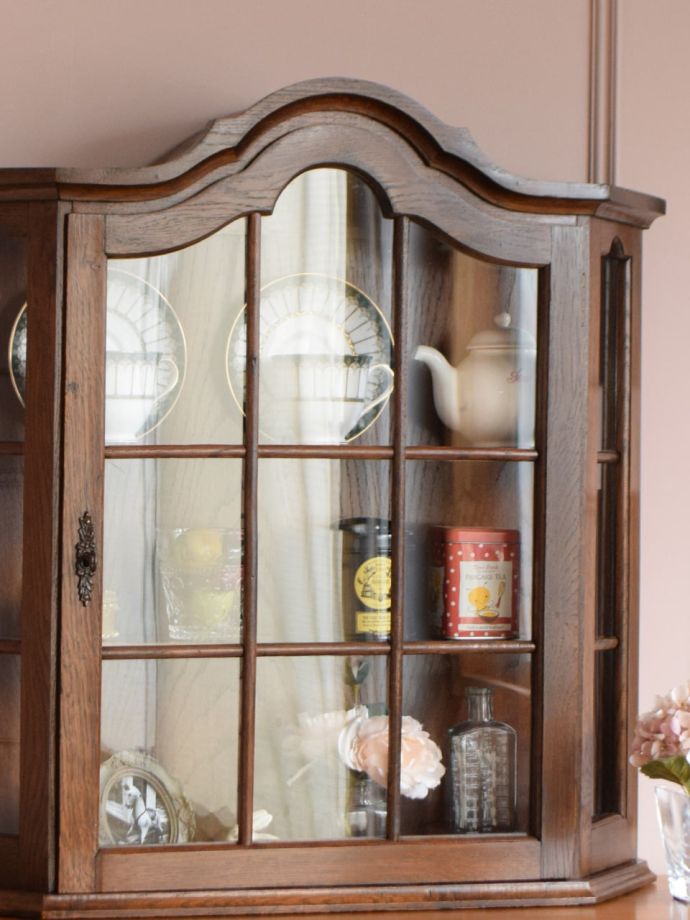 フレンチアンティークの壁付けキャビネット、ガラス扉のウォール