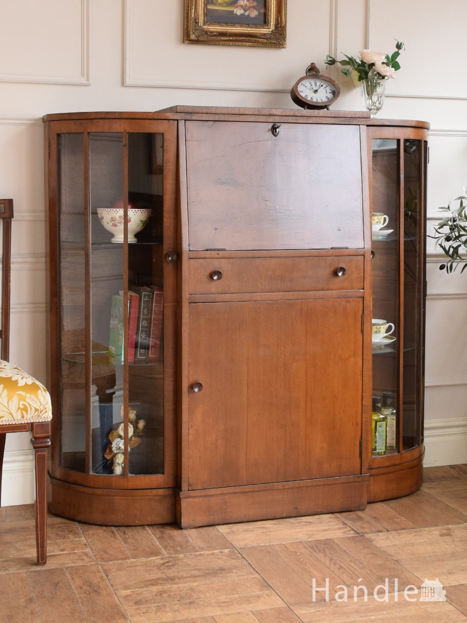 英国のおしゃれなアンティークの机、ショーケース付きのデスク