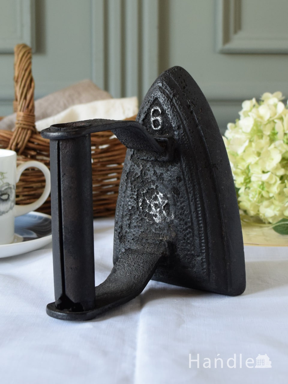 英国アンティークのおしゃれな雑貨、アイアンで出来たコテ型アイロン(m