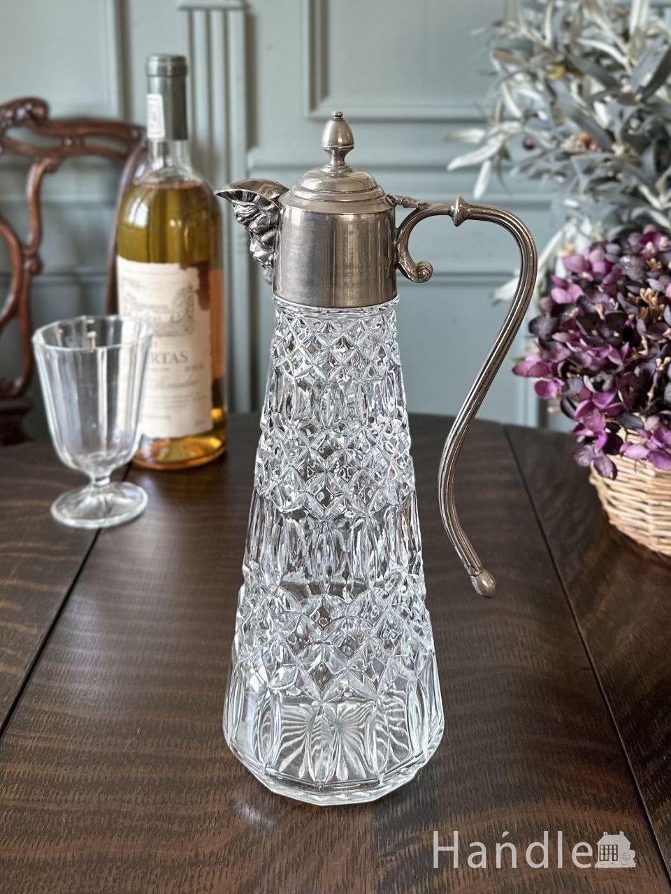 イギリスから届いたアンティークガラスのピッチャー、プレスドグラスの