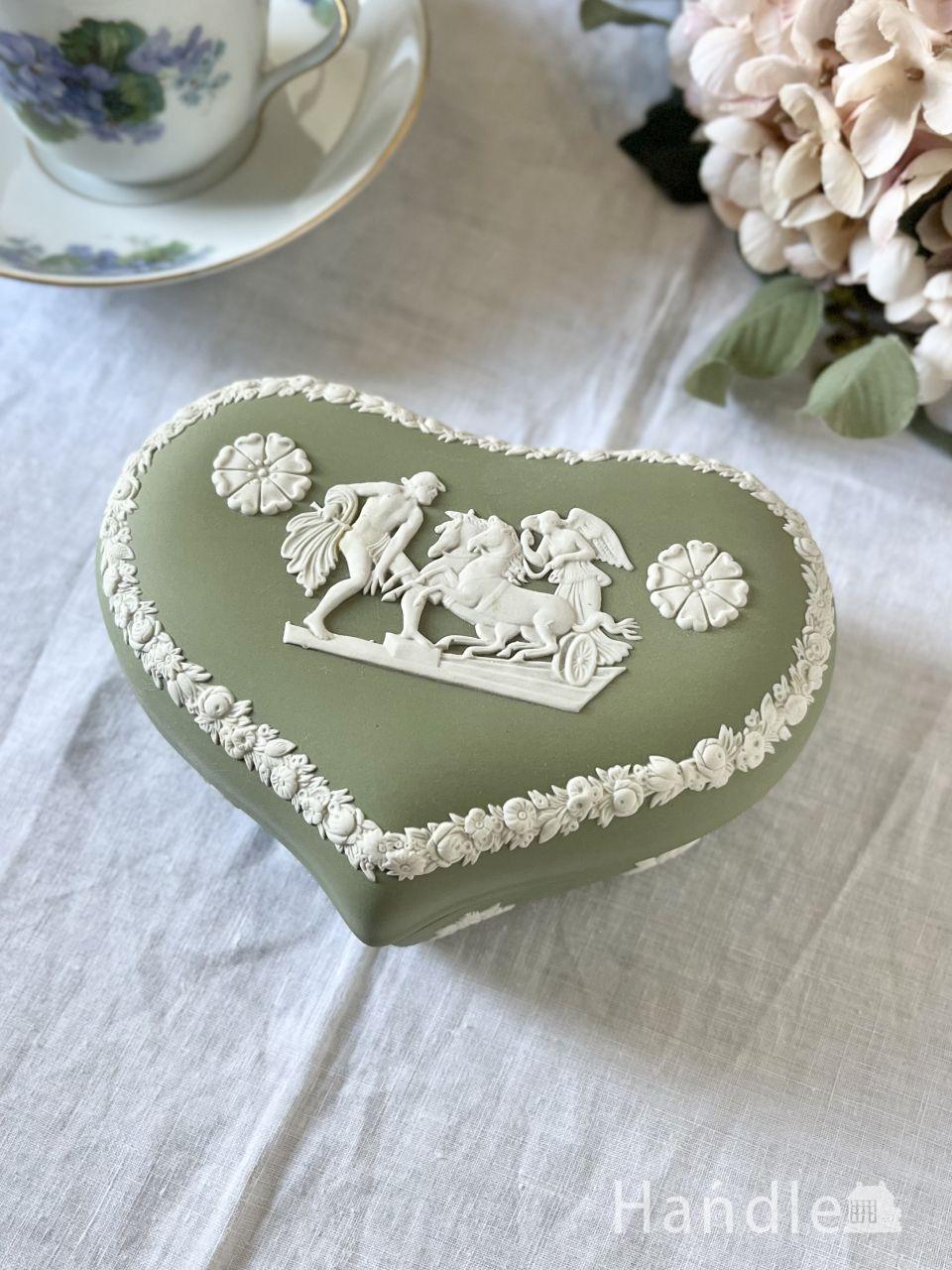 フランスで見つけたアンティークの小物入れ、セルロイドのトリンケット