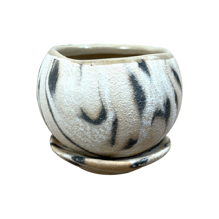 RR604-085 – 鉢人