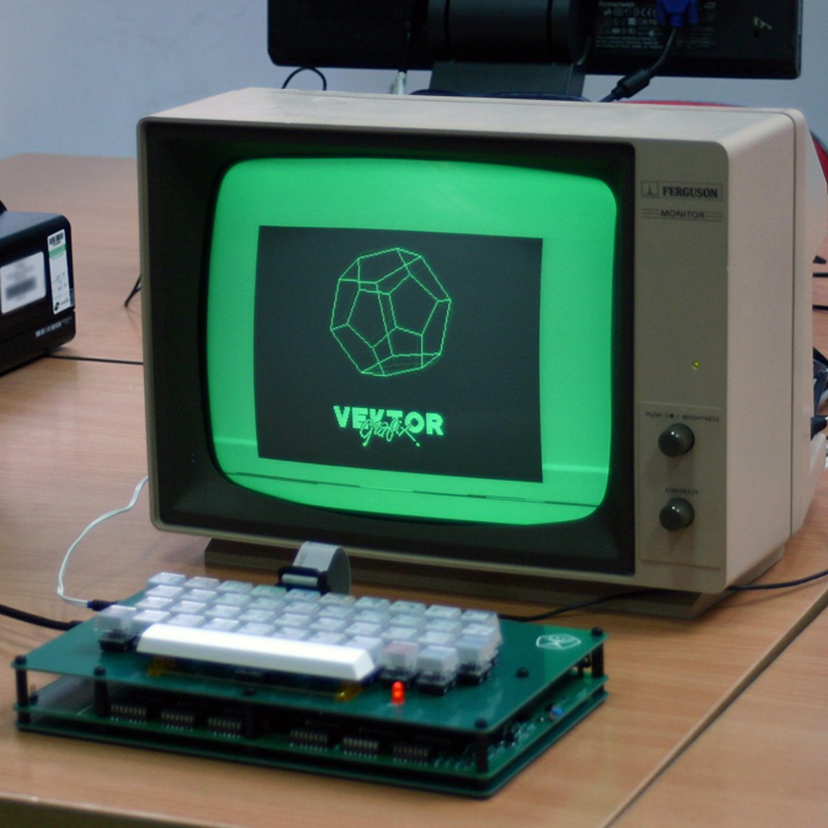 ZX Spectrum, Soviet Style: A 44-IC Clone You Can Build | Hackaday
