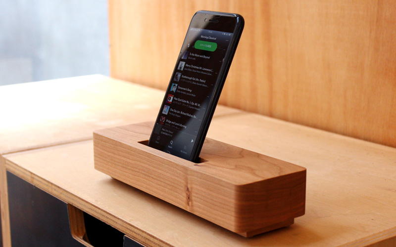 ルクア大阪店】スピーカーが名入れ無料 | 名入れギフト・木製デザイン