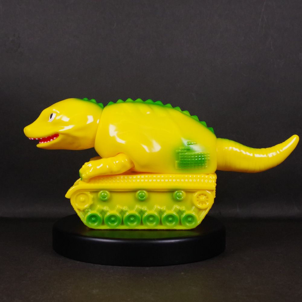 ELECTRIC TOYS ソフビ 恐竜戦車 12月19日(木)より受注受付開始