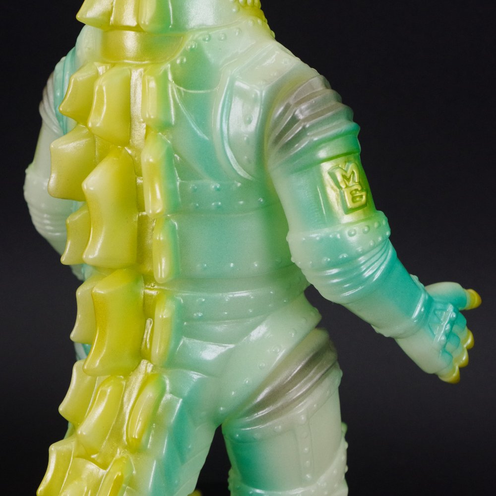 2月21日(金)より受注受付開始】【ブルマァク】メカゴジラ(蓄光グリーン