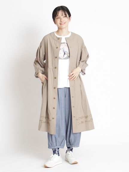 ポリエステルナイロンブロード リレーフラワーステッチ刺繍コート