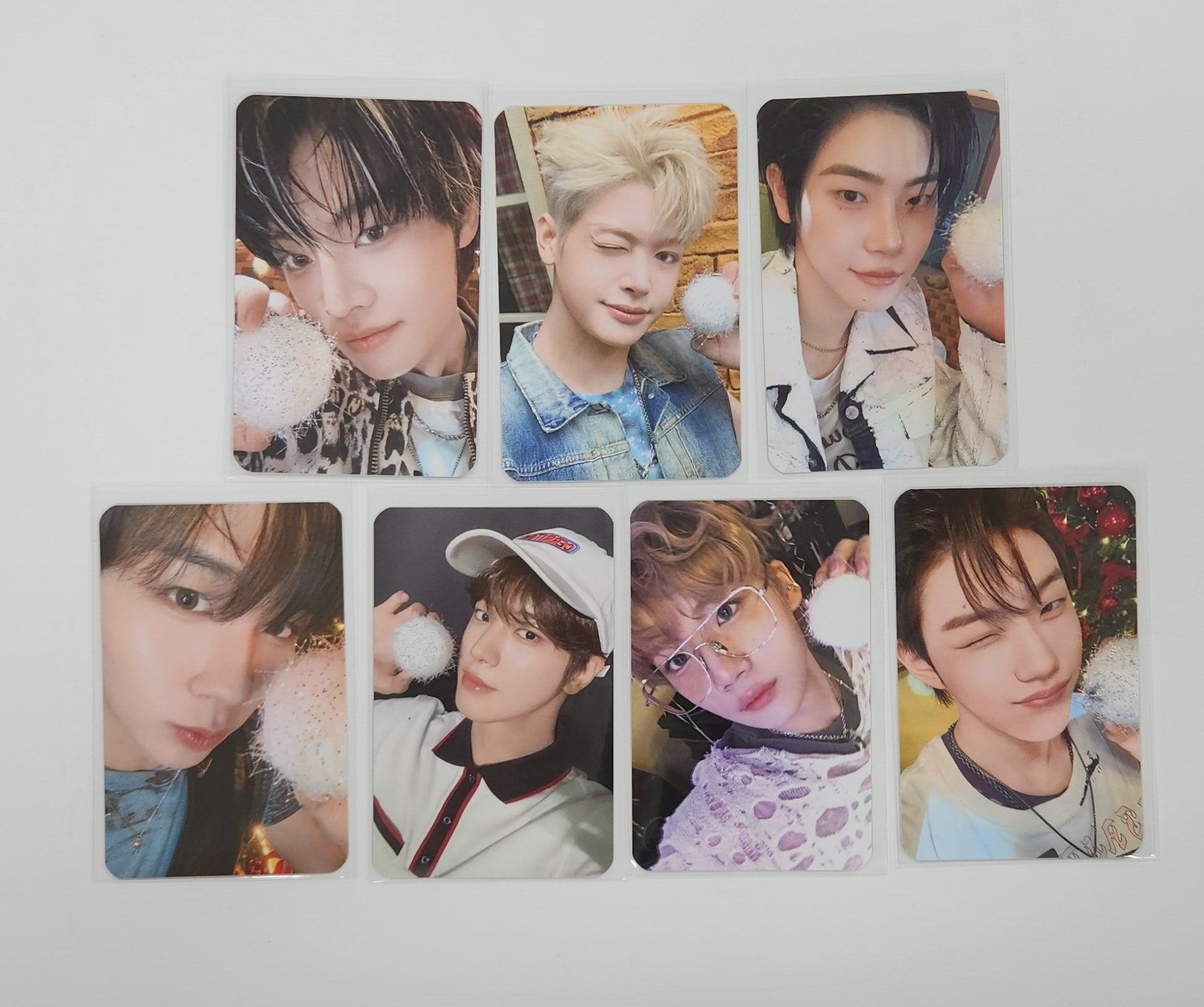 Close Your Eyes – HALLYUSUPERSTORE