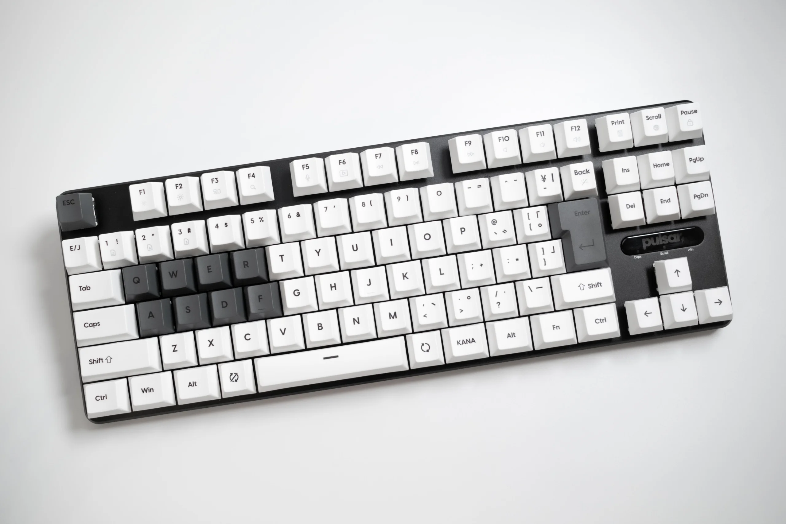 Pulsar PCMK 2HE TKLをレビュー！日本語配列でホワイト×ブラックの