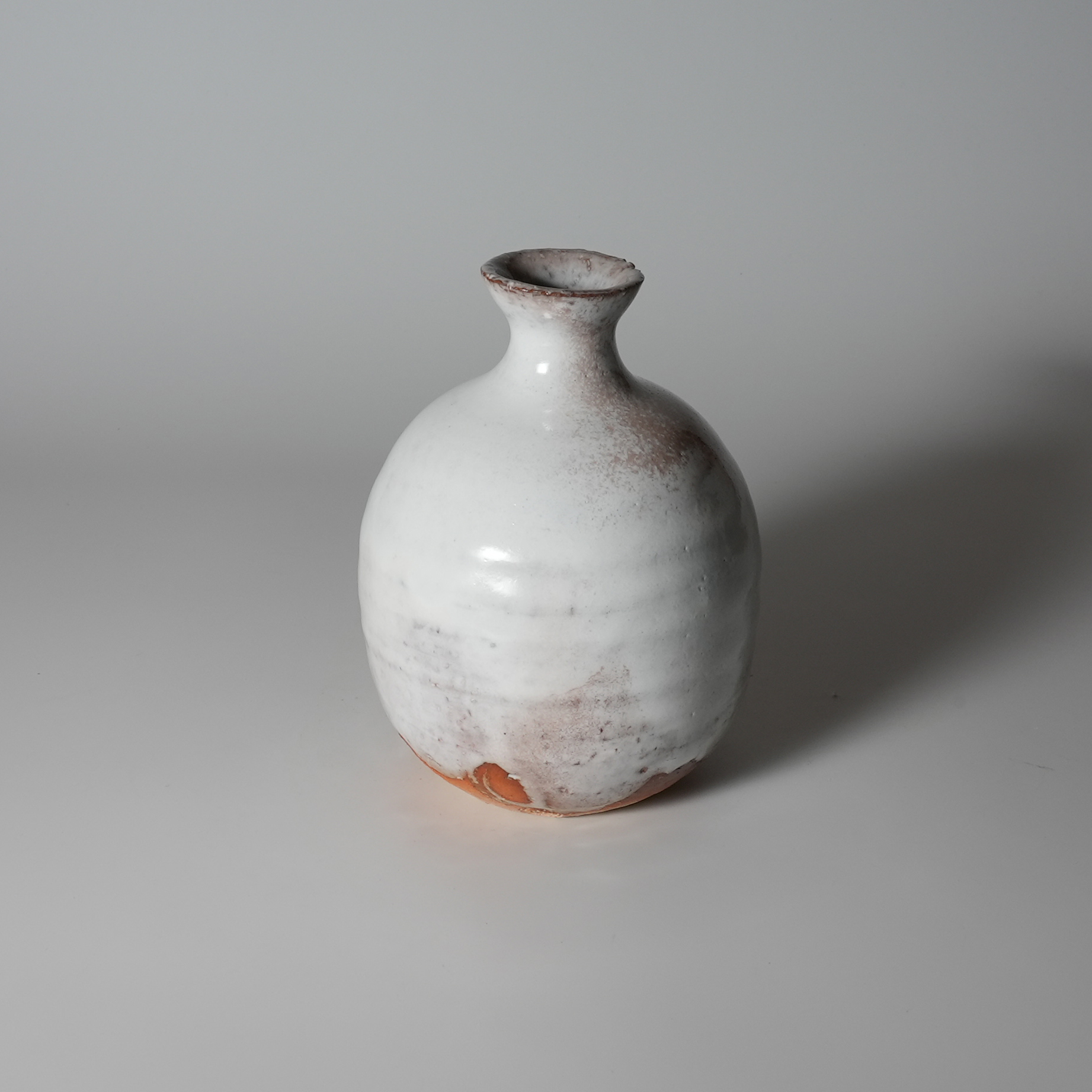 FD40⑦ 萩焼 岡田裕作 萩干支香合 「丑」 共箱 FD40⑦ 萩焼 岡田裕作