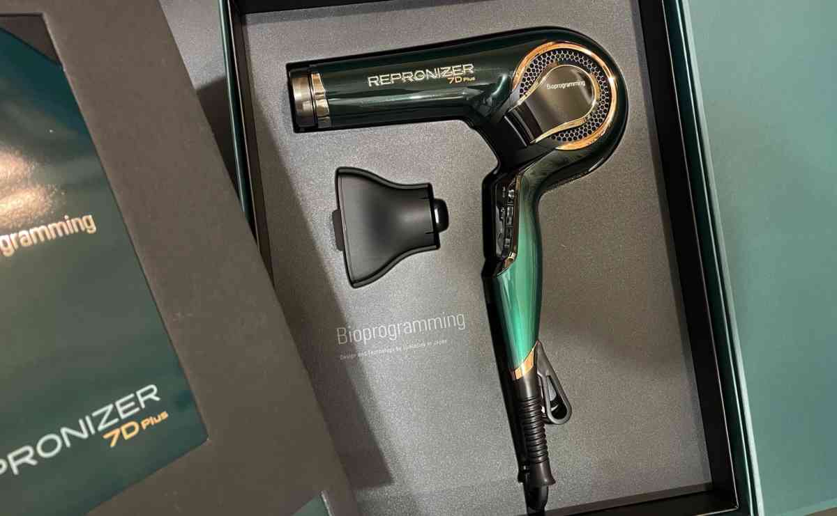 口コミ】レプロナイザー7Dは胡散臭いがくせ毛をまとめる効果は最高と