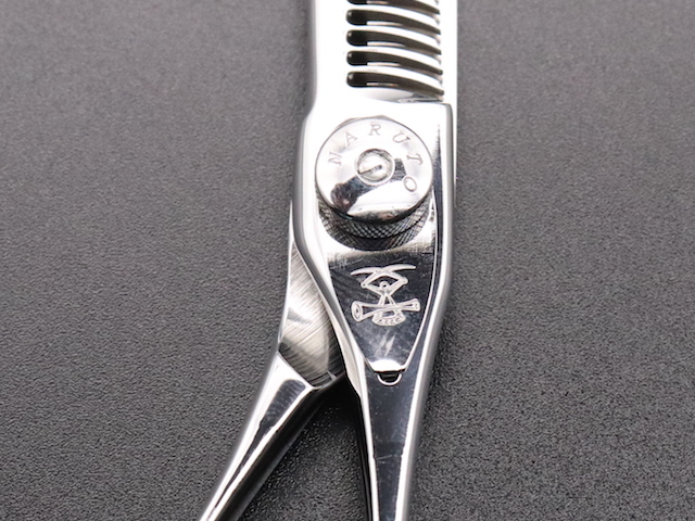 ナルトシザー NARRUTO 2梳きヘネシーラムールS31 美容師用 中古
