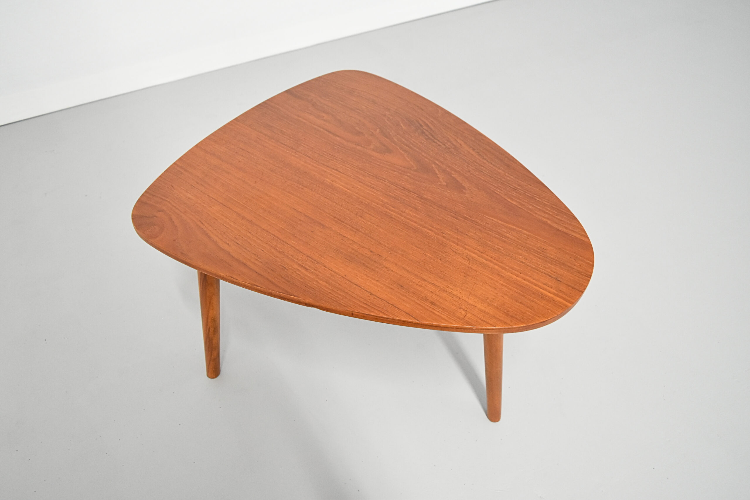 サイドテーブル/チーク・ビーチ - 橋本家具工芸株式会社