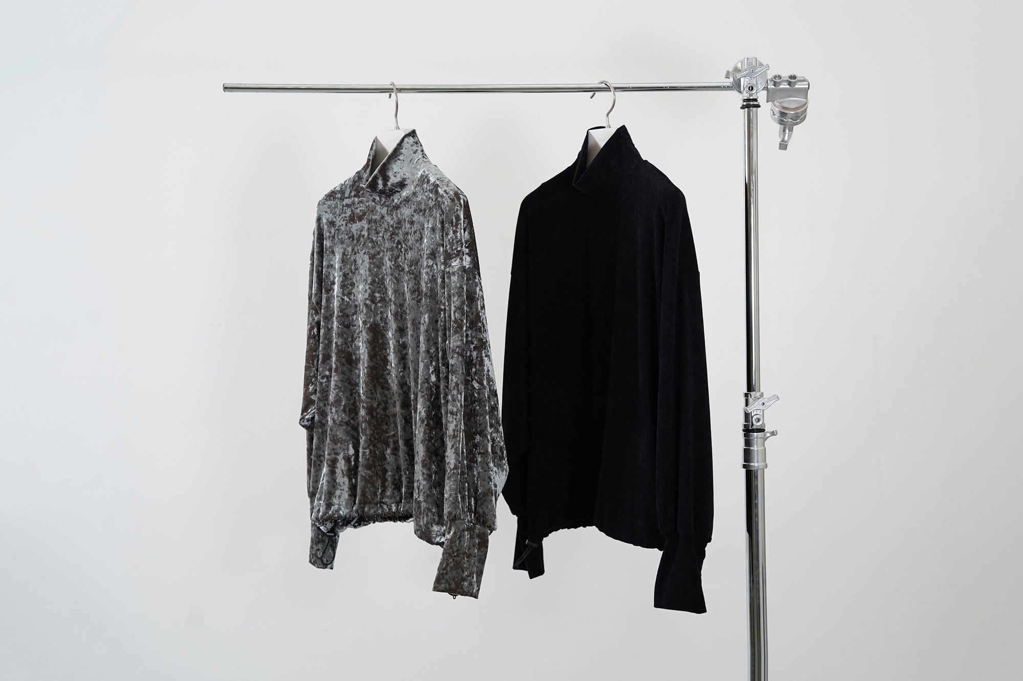 Lunar Velour Moc Top / moss – HATRA OFFICIAL