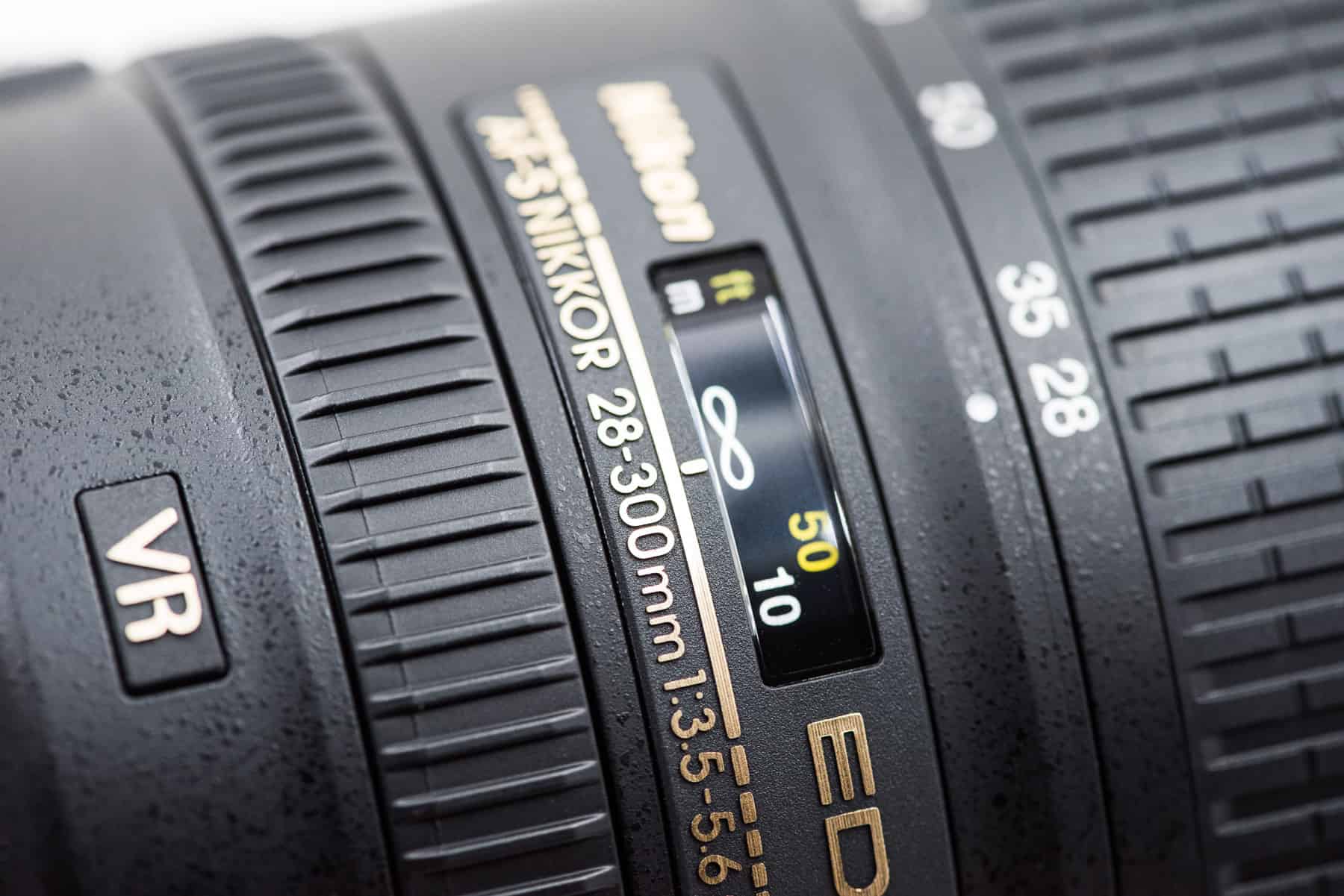 Nikon AF-S 28-300mm f3.5-5.6G ED VR Hands-on Test & Review