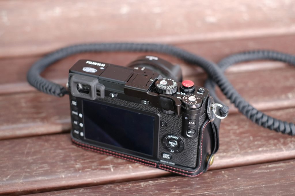 12年目の現役選手・FUJIFILM X-E2” – – フジとライカとラジオミールの