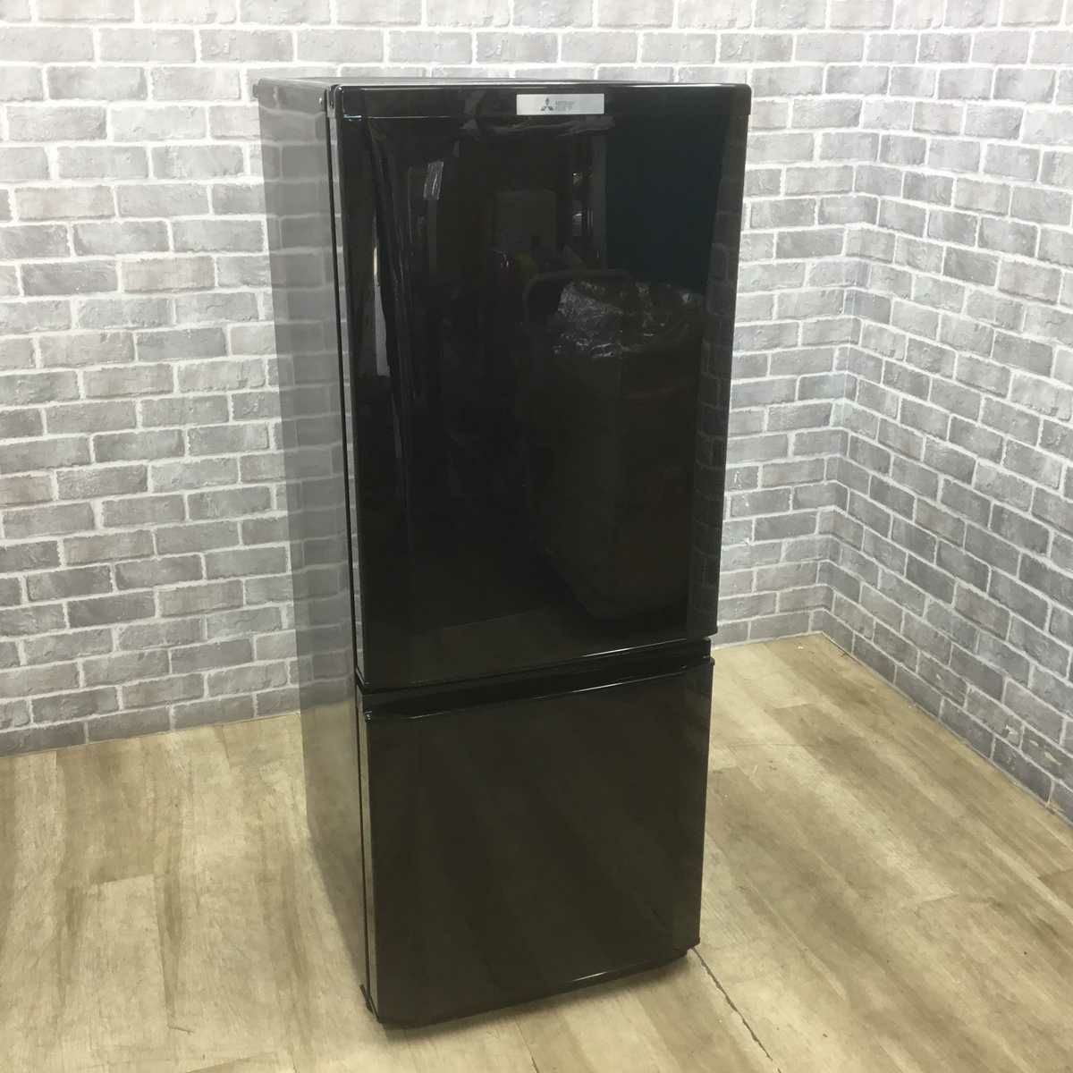 三菱電機 冷蔵庫 2ドア 146L 右開き ブラック MR-P15Z-B1 2016年製