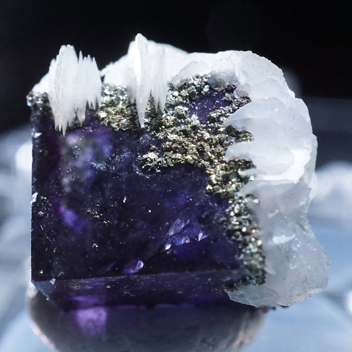 中国 ヤオガンシャン産 フローライト・水晶|ハッピーギフト – 天然石