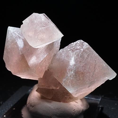 中国・内モンゴル産 フローライト – 天然石ハッピーギフト