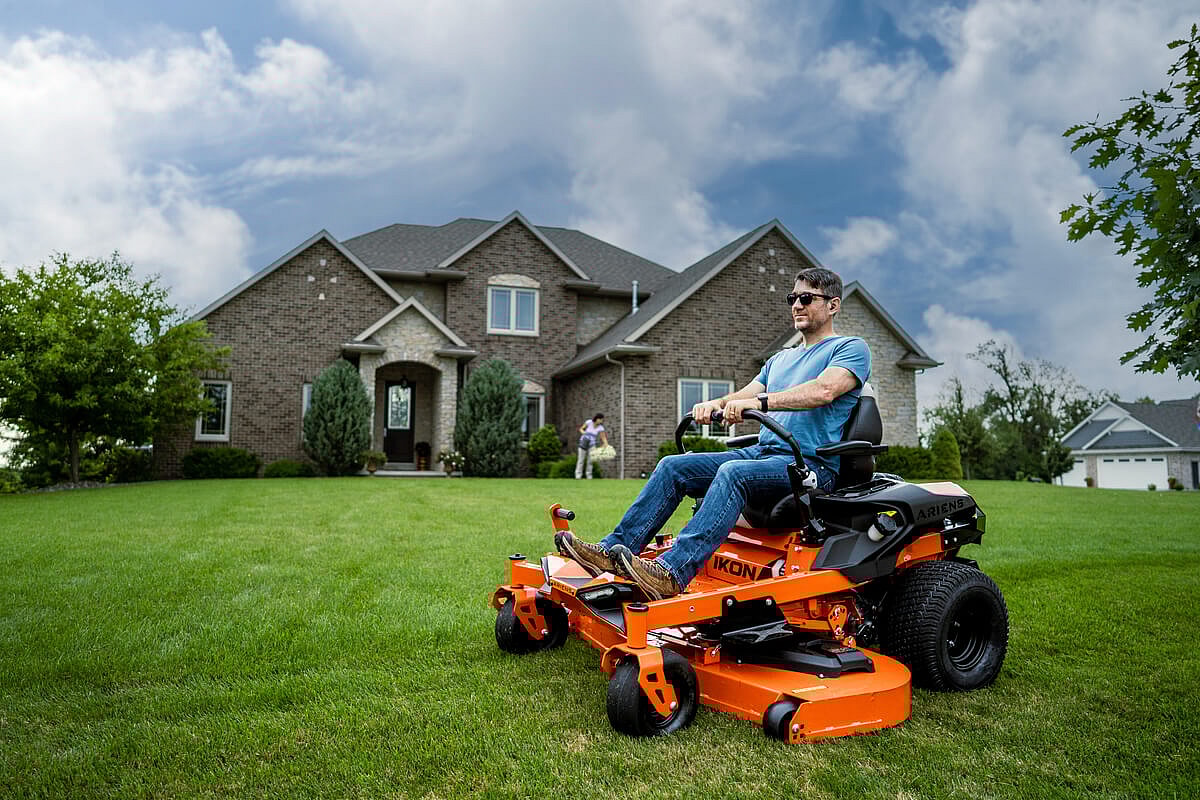 Ariens IKON 48
