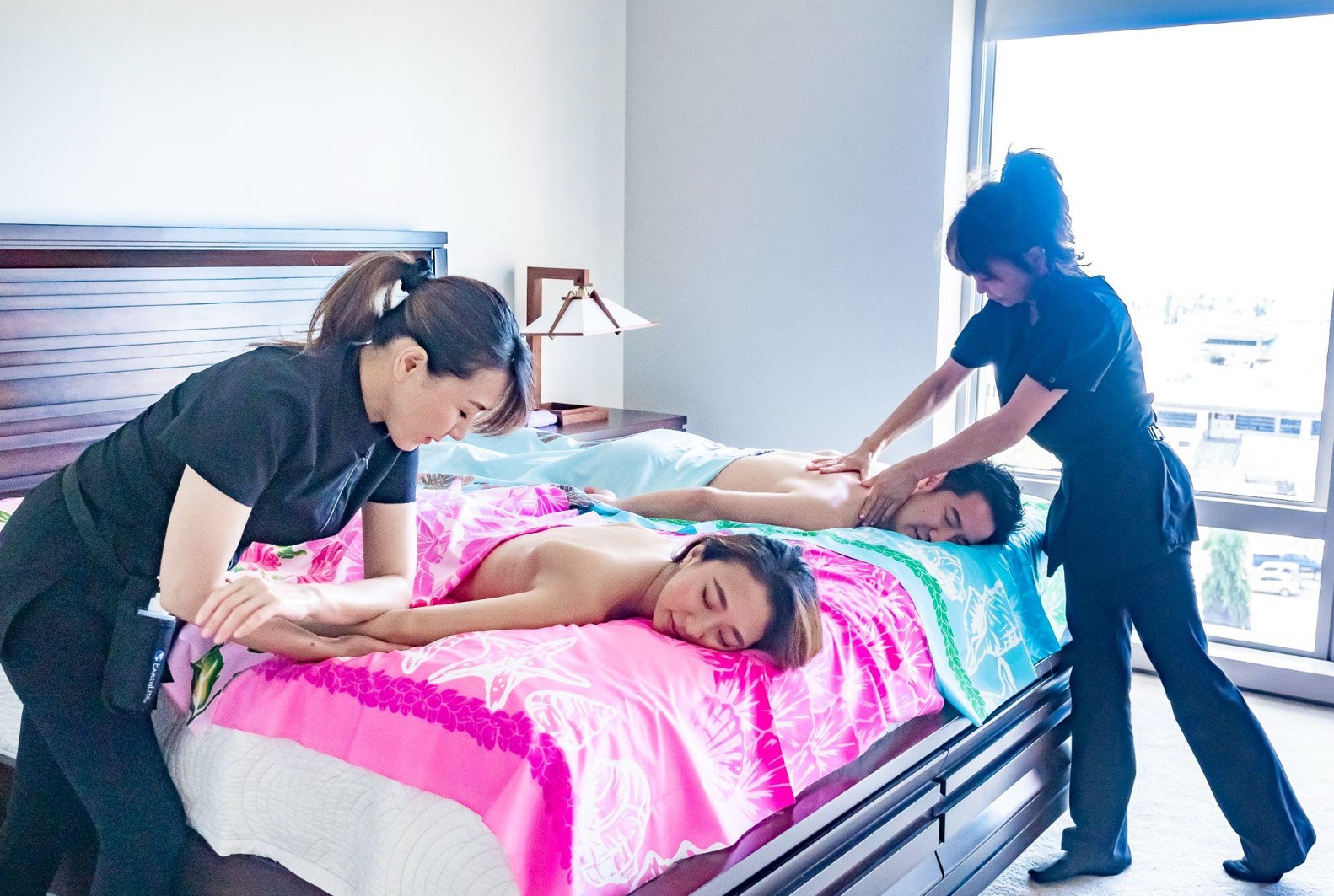 ハワイ出張マッサージサービス | ハワイのリラクゼーションをホテルの