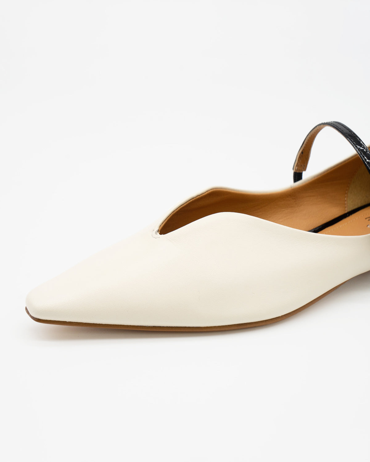 Kate cream メリージェーン ポインテッド パンプス クリーム - HENRI