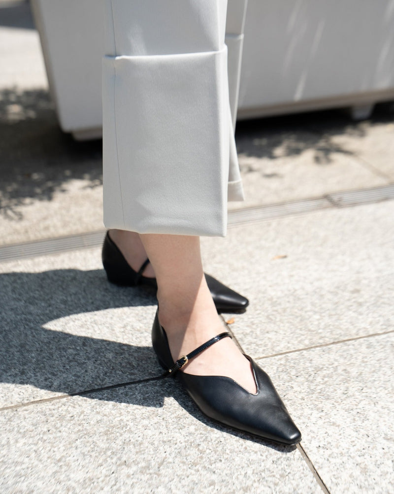 Kate black メリージェーン ポインテッド パンプス ブラック - HENRI