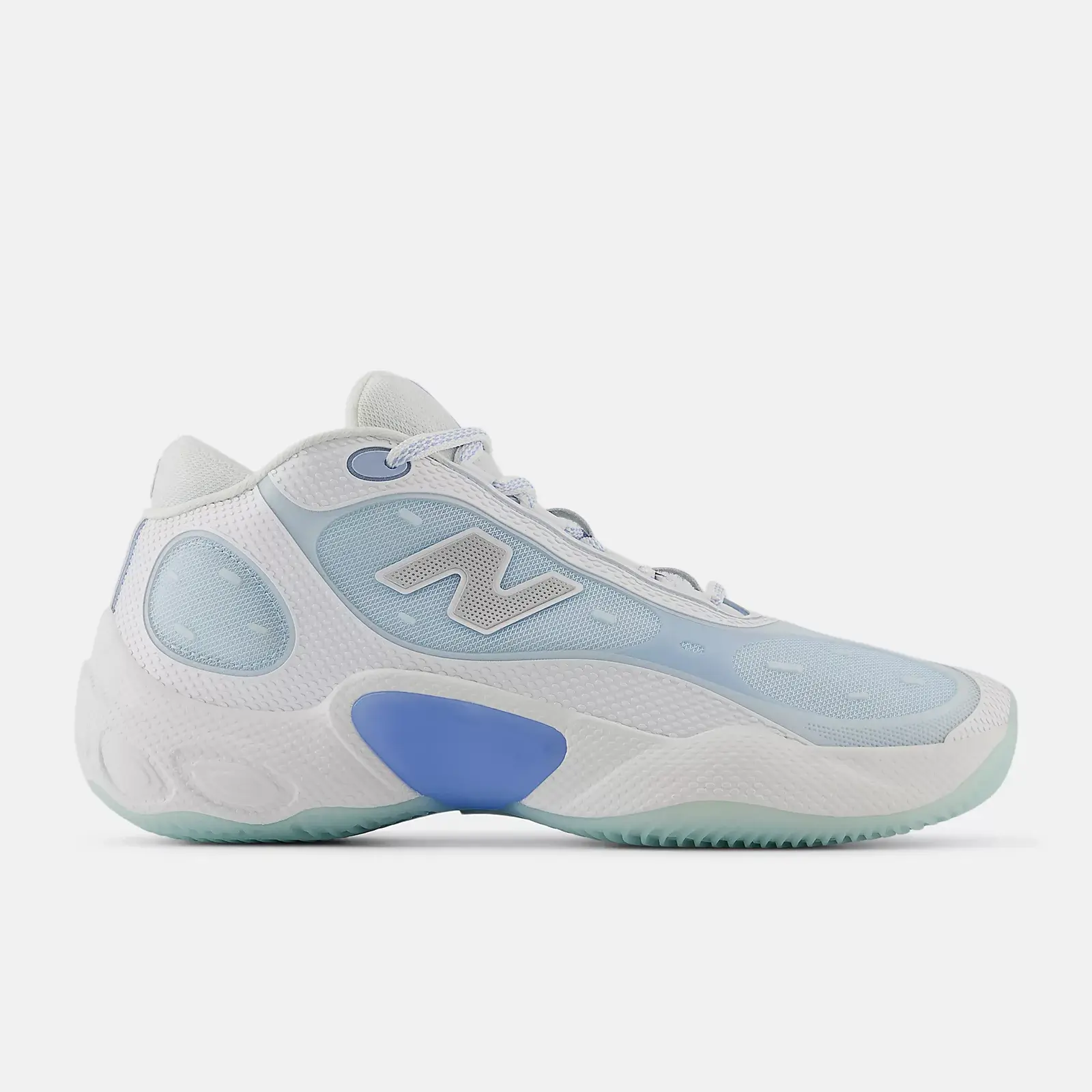 New Balance 「FRESHFOAM BB V3」の性能・サイズ感・履き心地を徹底