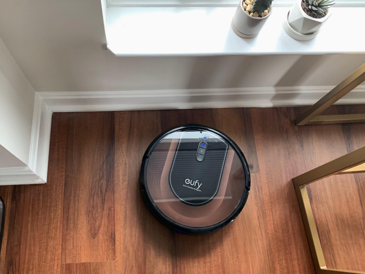 Eufy RoboVac G30 Hybrid review: A quiet, compact, clumsy cleaner