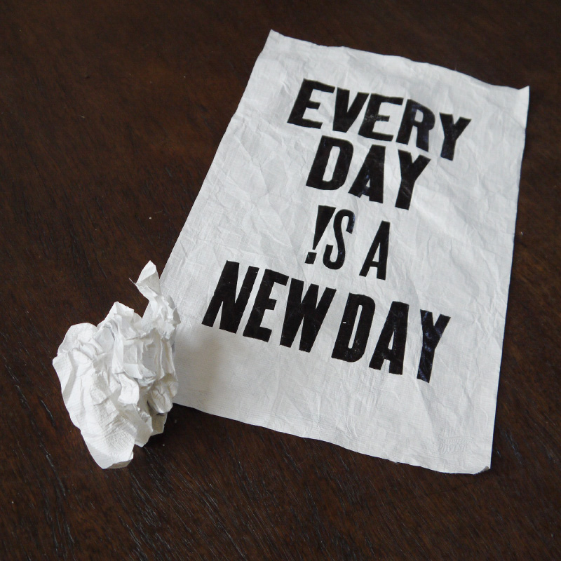 活版印刷ポスター作り Nine Letterpress | HELLO NEW DAY