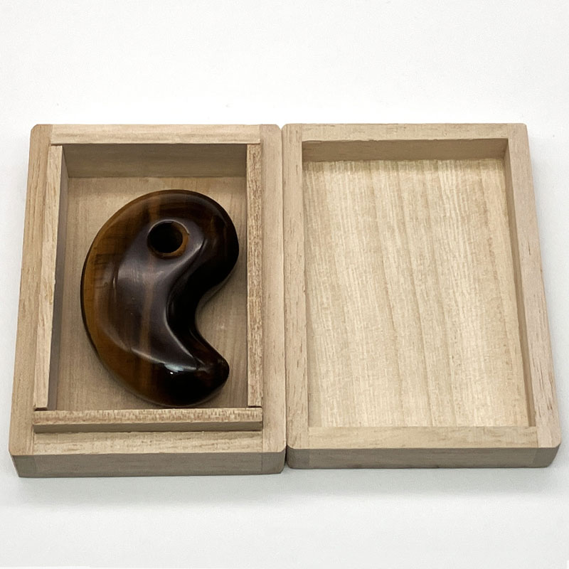 勾玉 タイガーアイ 箱付 No,4033 | 置物/彫り物 | 天然石