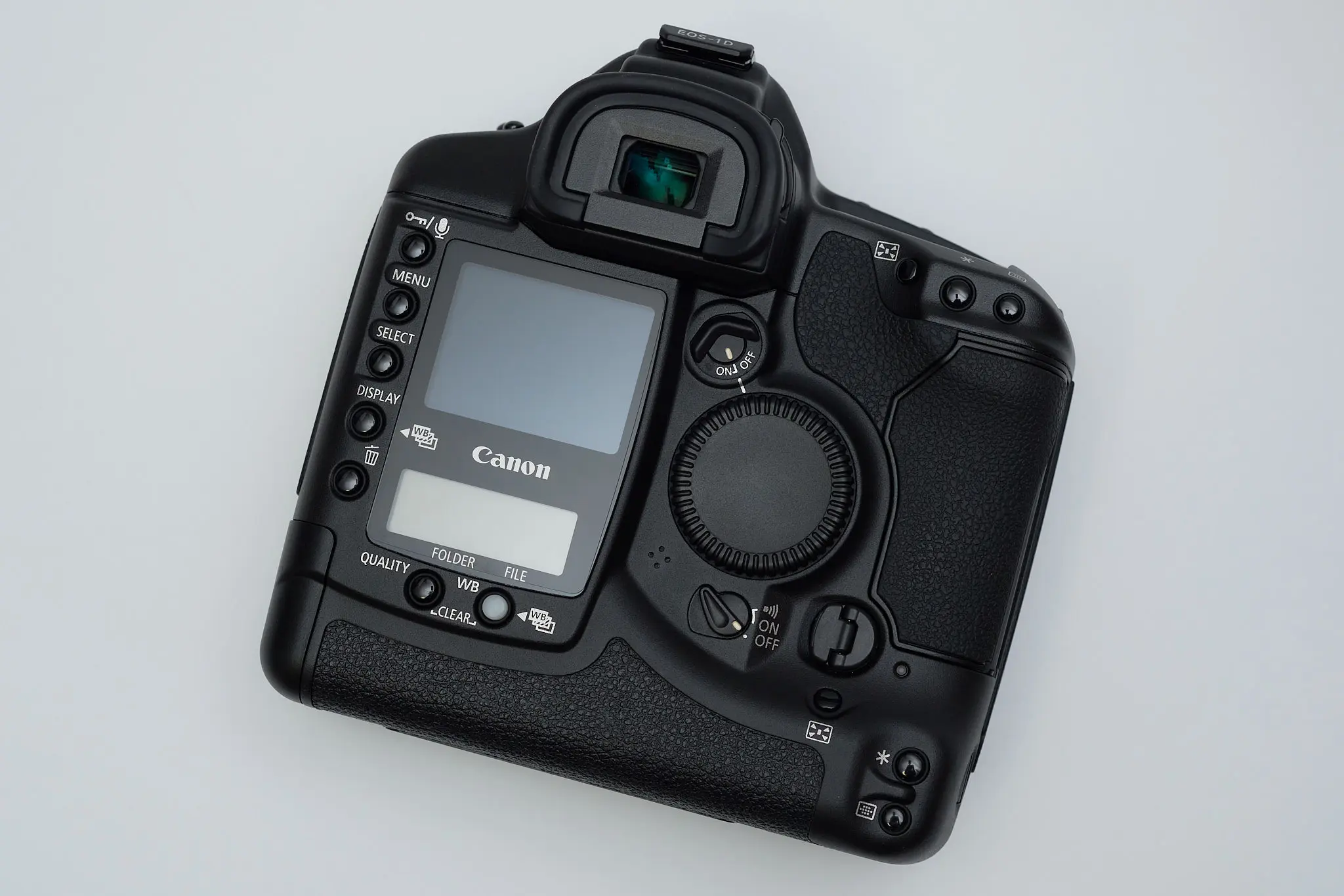 Canon EOS-1D 初代 CCDモデル、まさかの新品!? | 下手のライカ好き