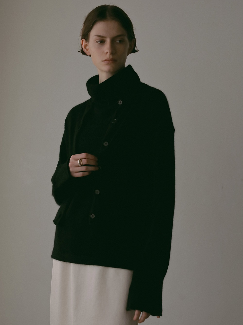 FOXブレンドクルーネックカーディガン | Knit | HER. Online Store