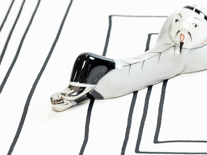 グレー] ハシオキ ヨコムキヒジマクラ