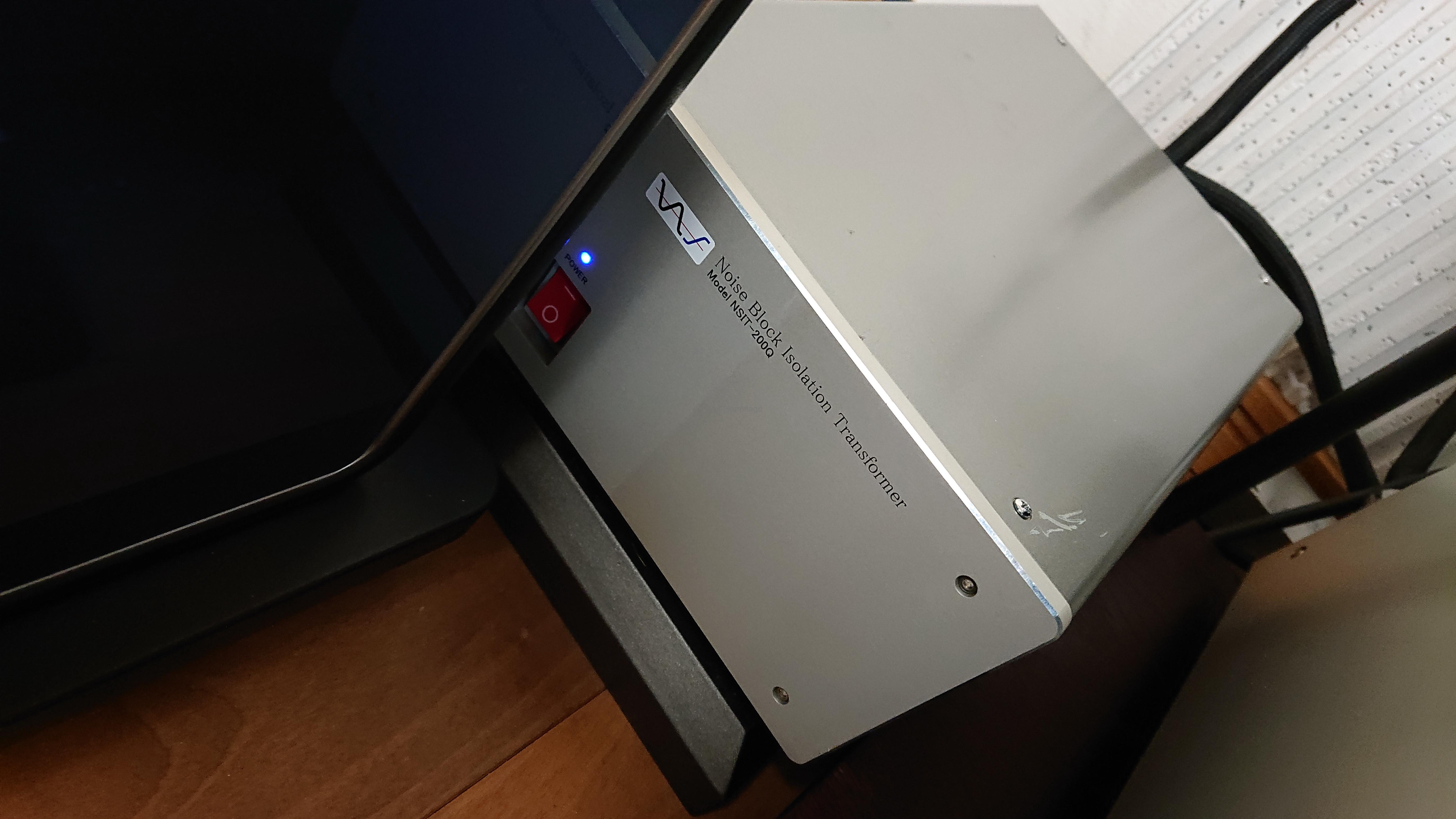 中村製作所 NSIT-200Qの足元にクォーツアンダーボード～Acoustic