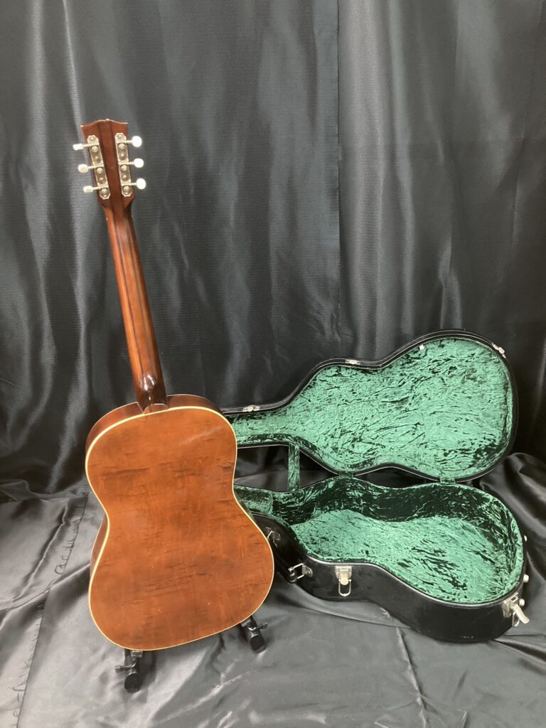 Gibson LG-2 40s MAPLE BANNERLOGO | Herringbone