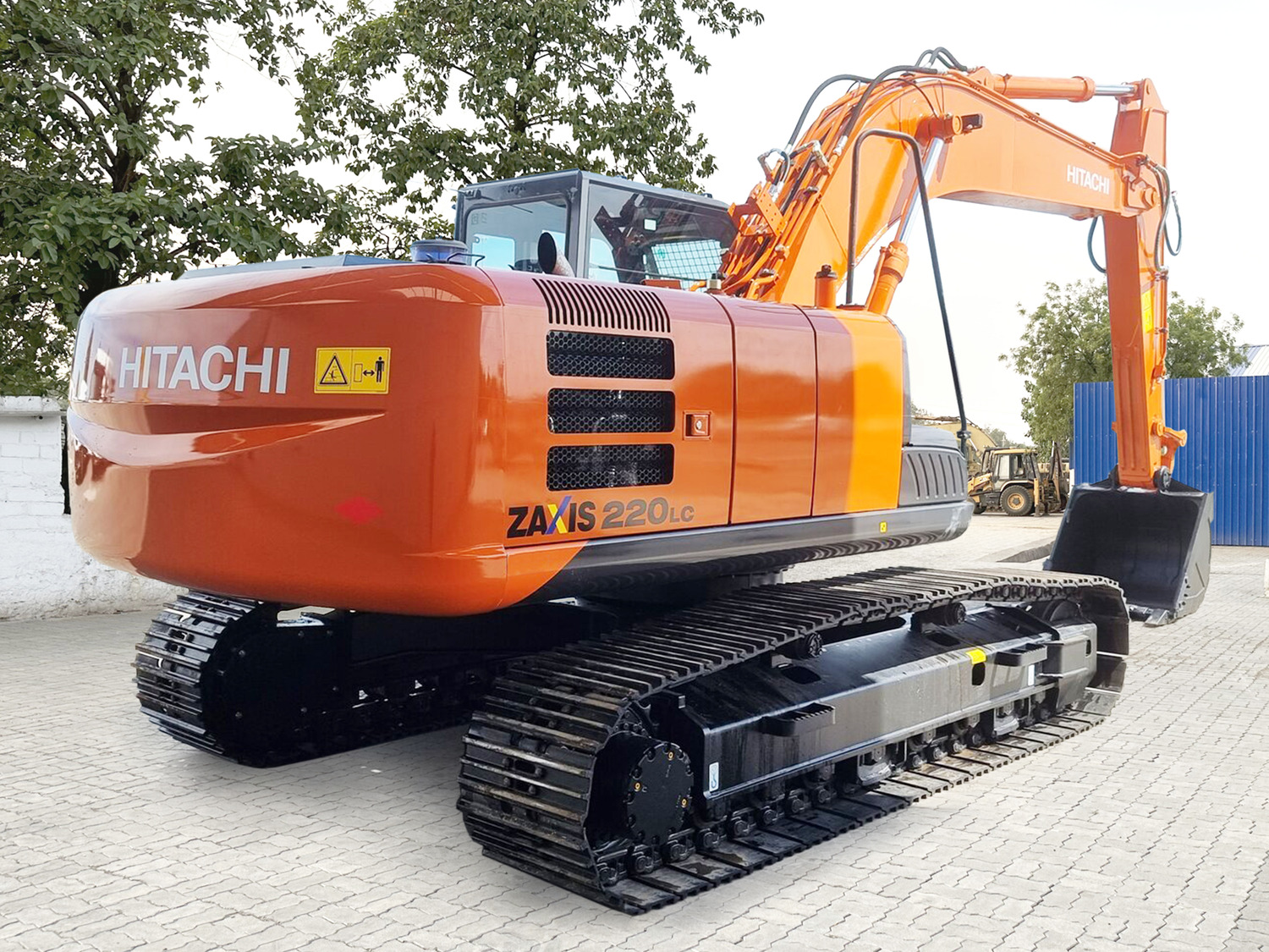 HITACHI ZX220LC-GI Excavator | Technical Specs - Hexco.ae