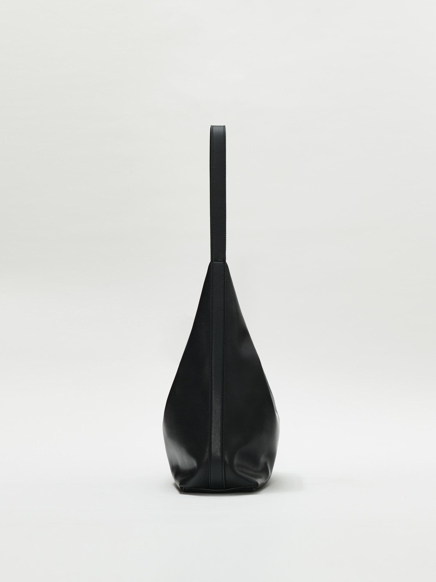 ROH SEOUL STORE - Pulpy hobo bag Black - ROH SEOUL