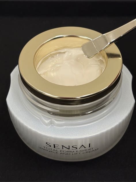 センサイの投稿｜コスメ・デパコス｜阪急百貨店公式化粧品通販 HANKYU