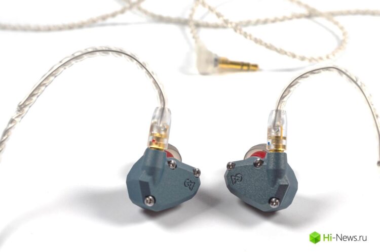 Наушники Campfire Audio Andromeda — обычная и CK Pacific Blue