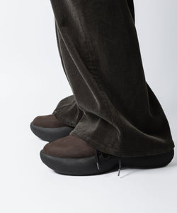 VEIN 】COW LEATHER NUBUCK OVAL SOLE TRAINER - BROWN | 公式通販